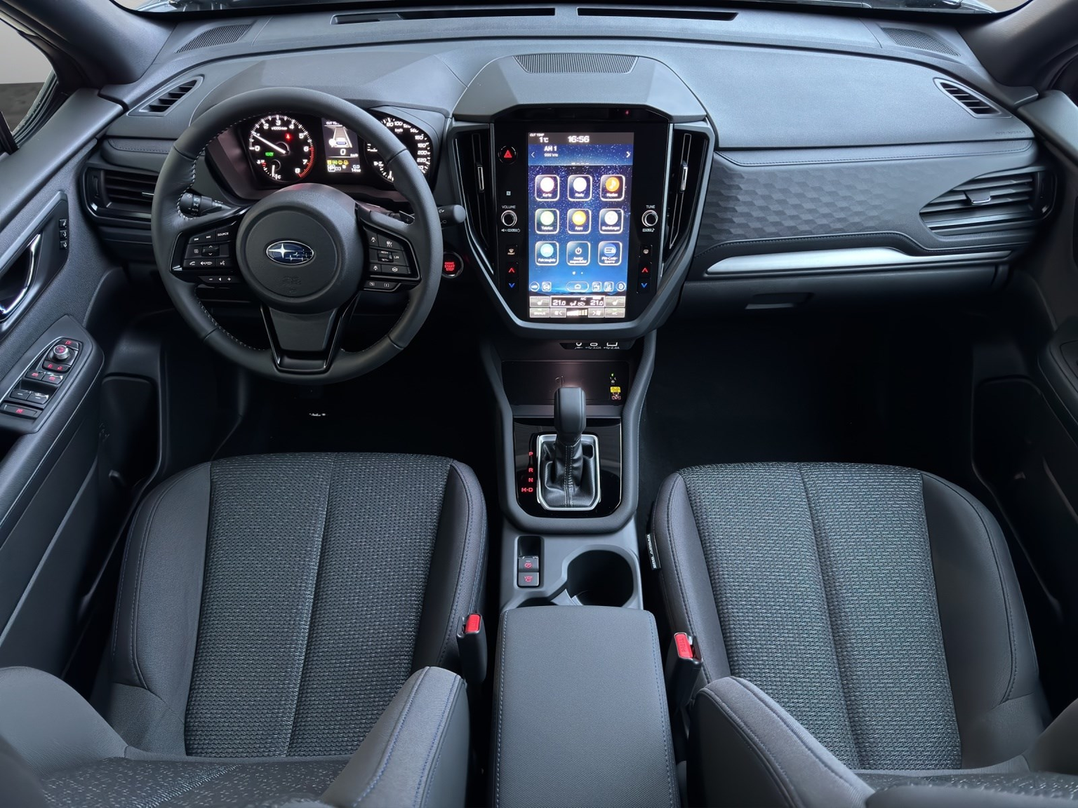 SUBARU Forester Station 2.0i e-Boxer Swiss Plus