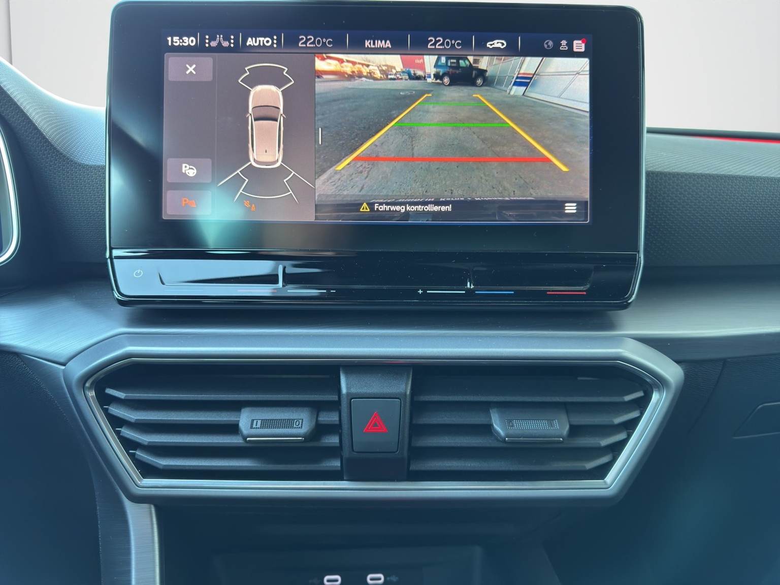SEAT Leon 1.5 eTSI 150 FR DSG