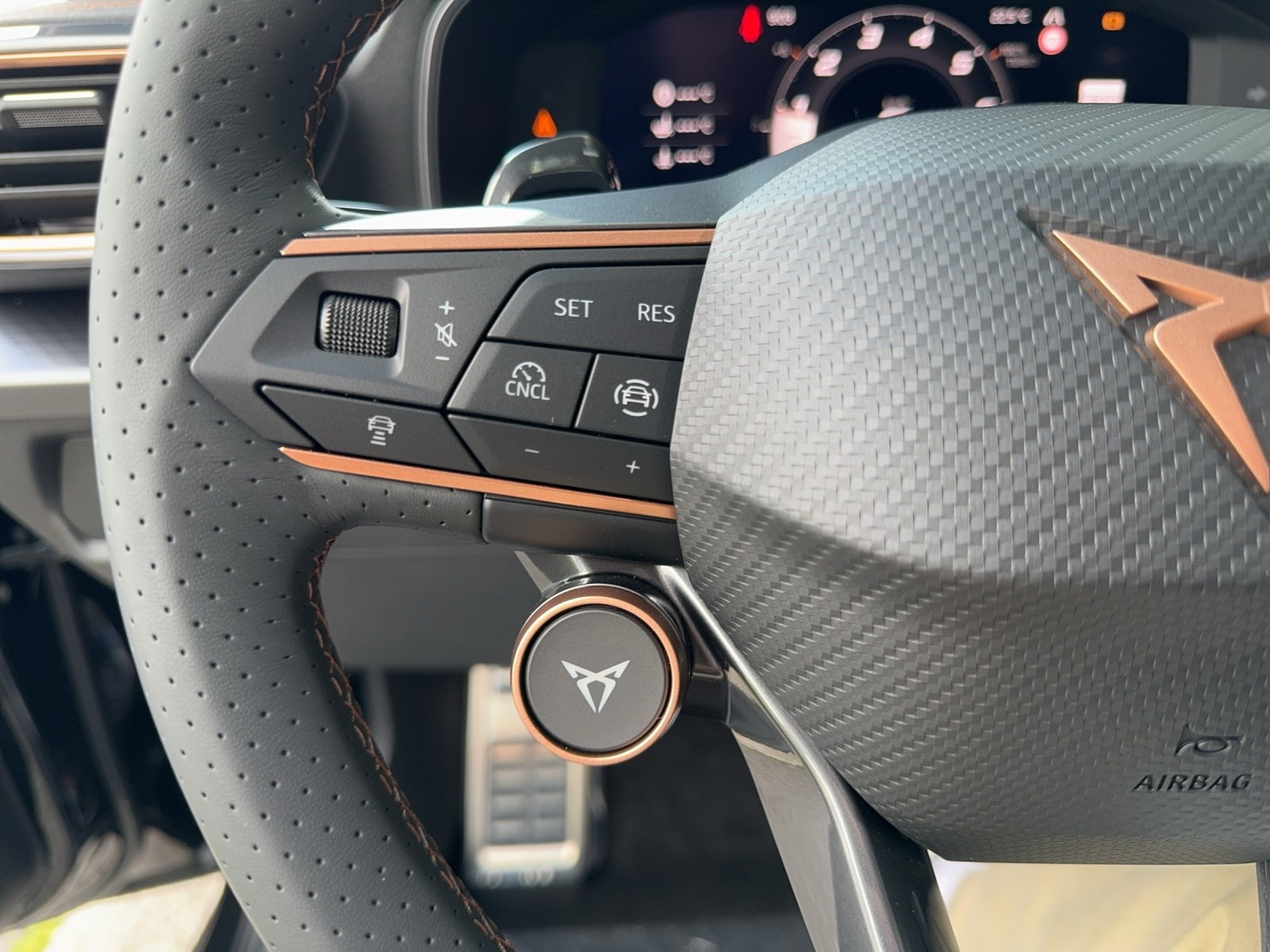 CUPRA Leon ST 1.5 eTSI DSG