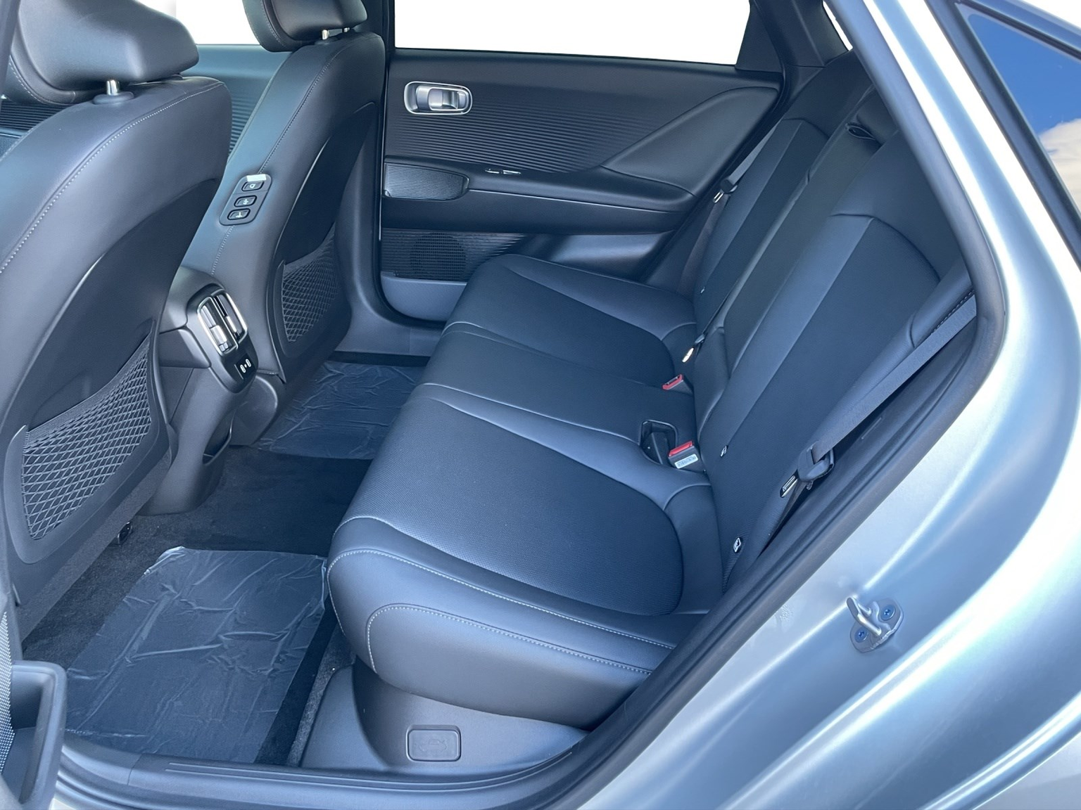 HYUNDAI Ioniq 6 Launch Edition 4WD 77.4kWh