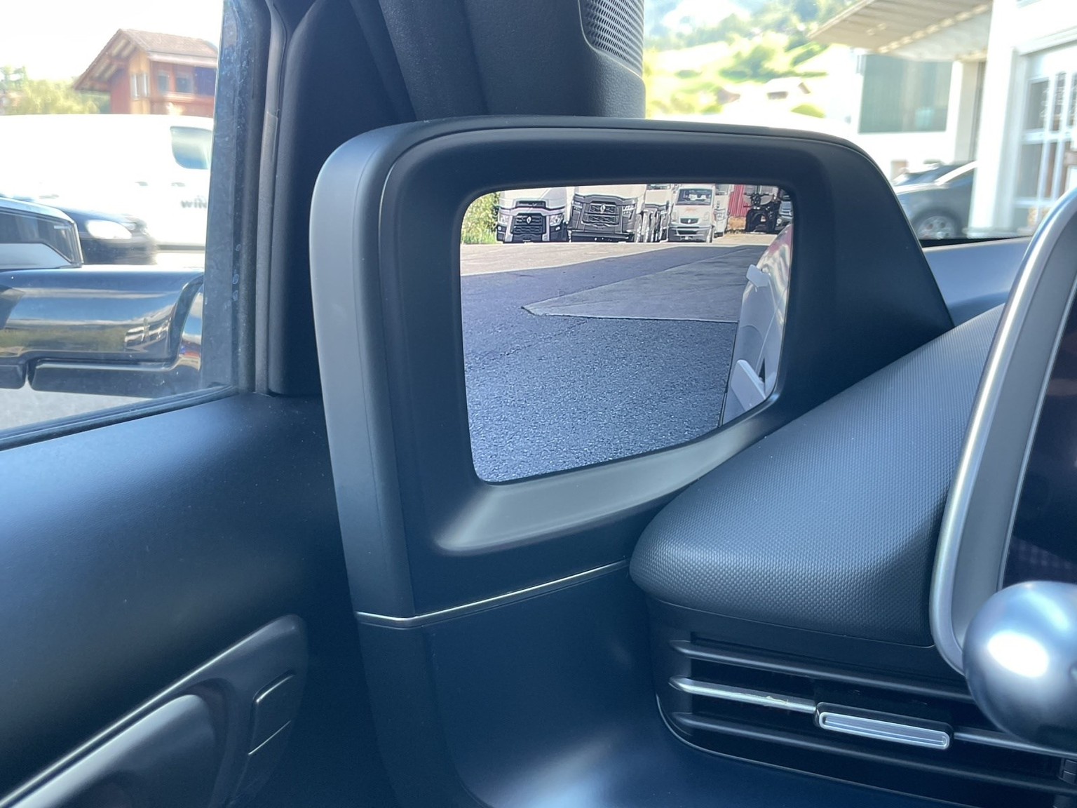 HYUNDAI Ioniq 6 Launch Edition 4WD 77.4kWh