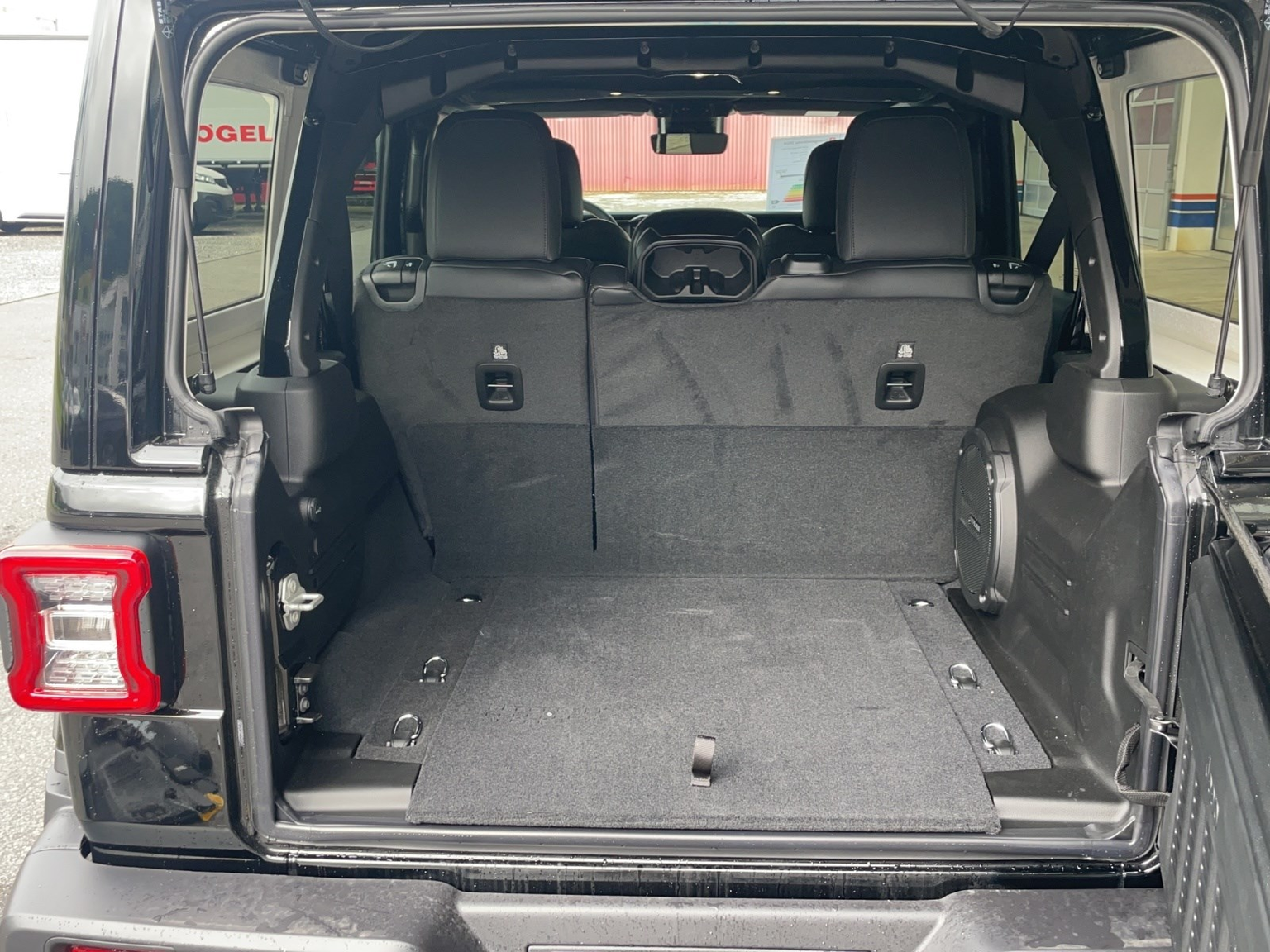 JEEP Wrangler 2.0 Turbo Sahara Power Unlimited