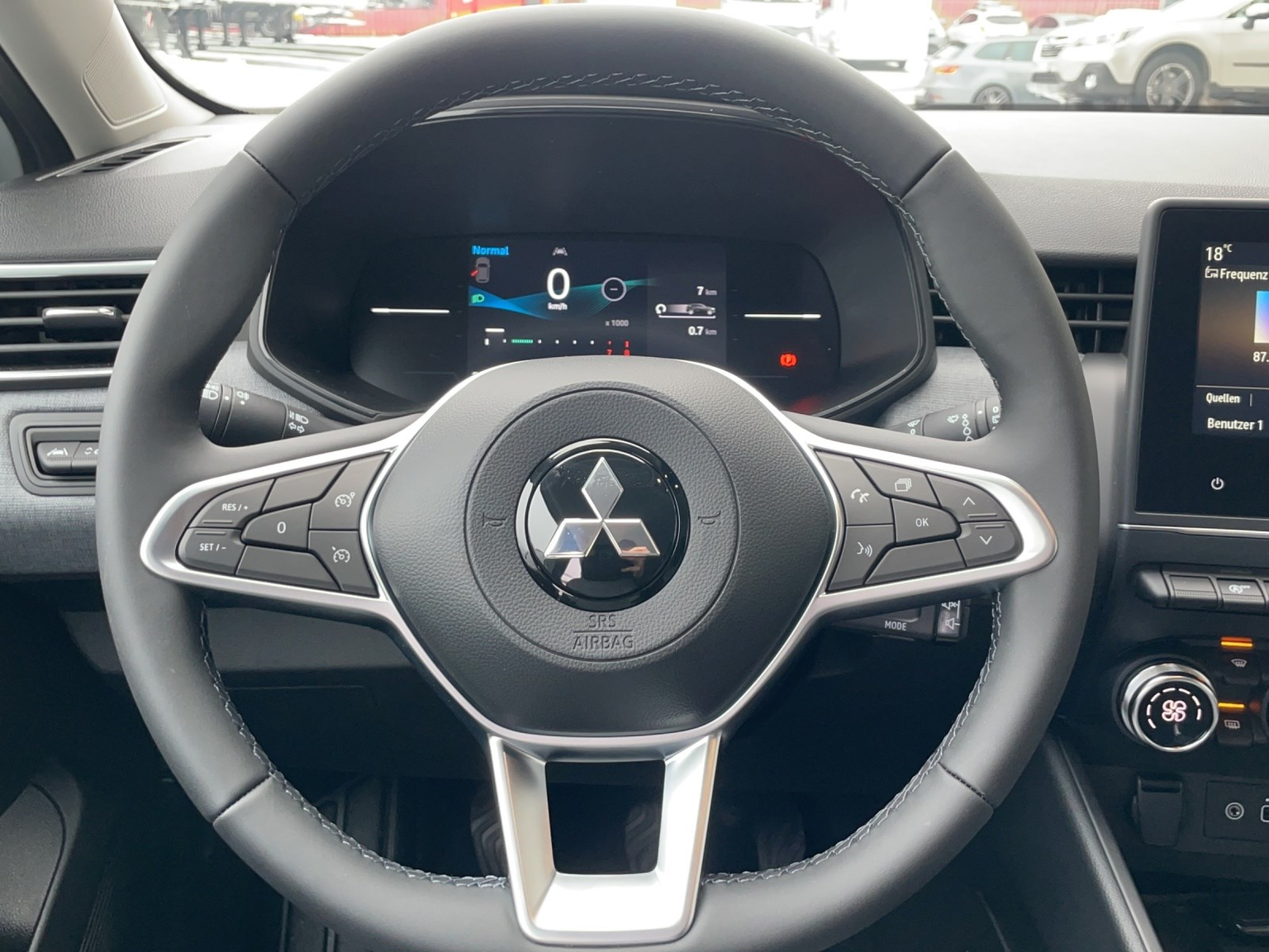 MITSUBISHI Colt 1.0 Invite+