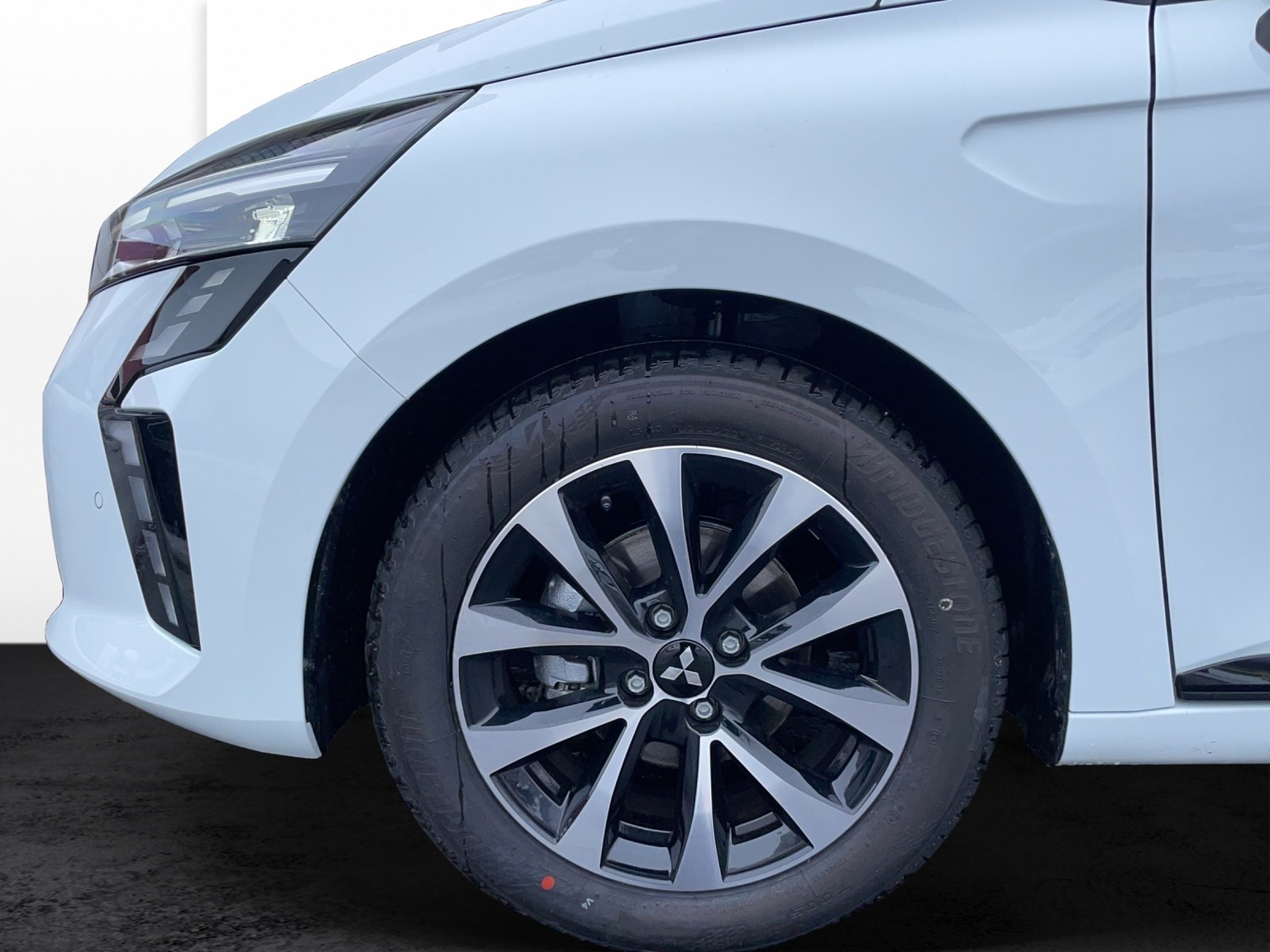 MITSUBISHI Colt 1.0 Invite+