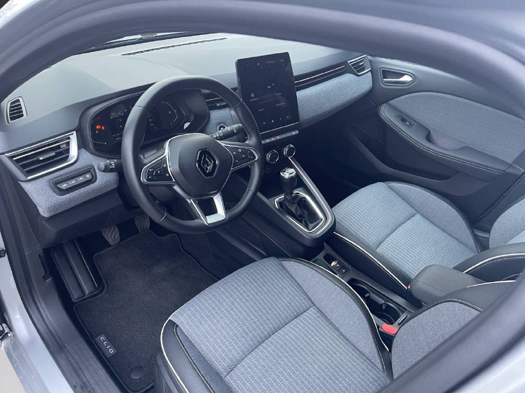 RENAULT Clio 1.3 TCe Lutecia