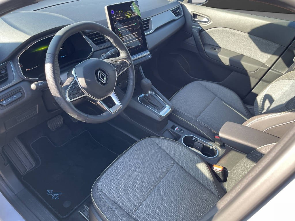 RENAULT Captur 1.6 E-Tech techno