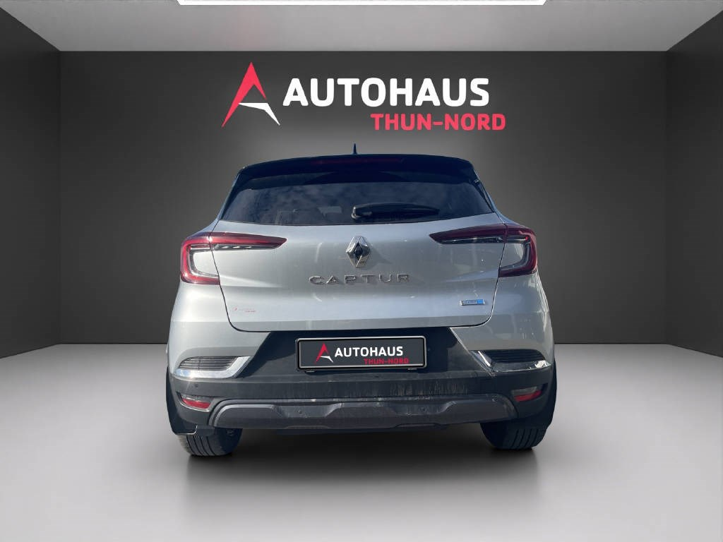 RENAULT Captur 1.6 E-Tech Plug-in Initiale
