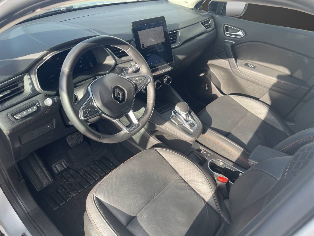RENAULT Captur 1.6 E-Tech Plug-in Initiale