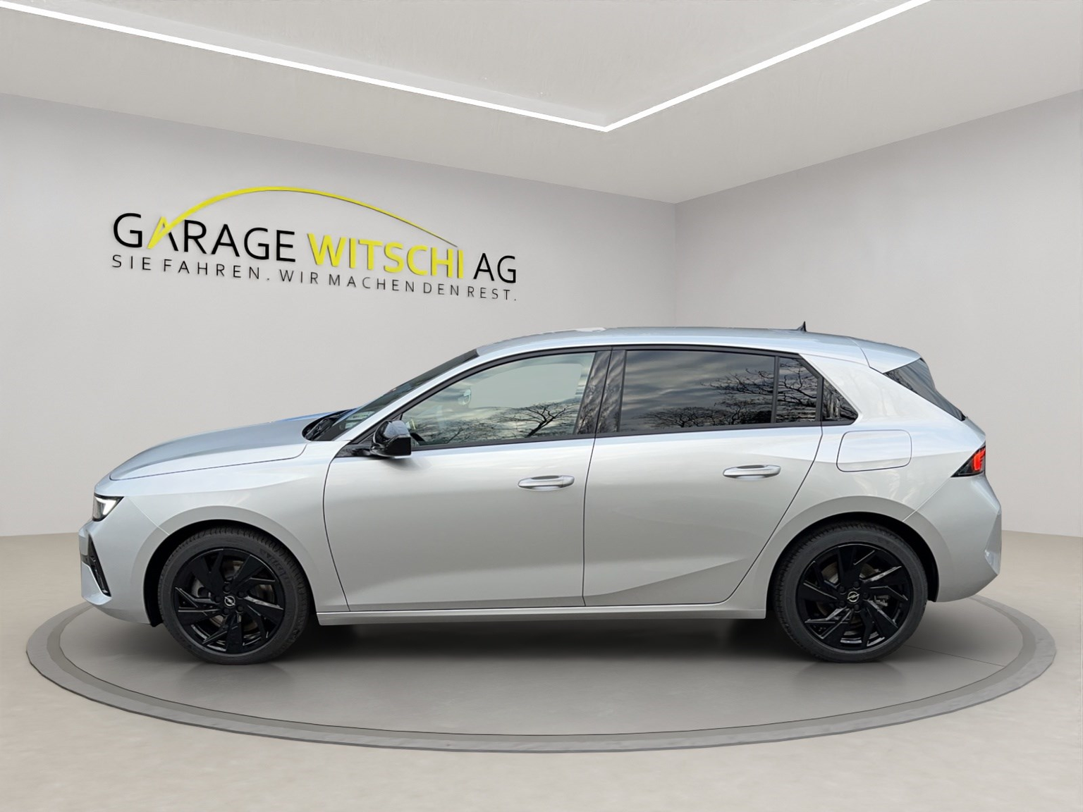 OPEL Astra L 1.6 Turbo PHEV Swiss Plus HYBRID