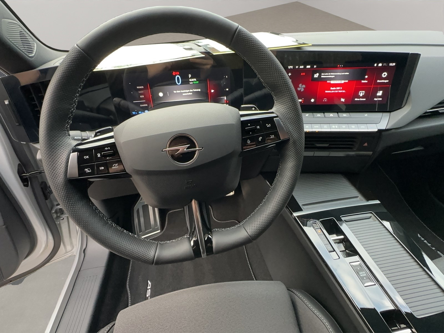 OPEL Astra L 1.6 Turbo PHEV Swiss Plus HYBRID