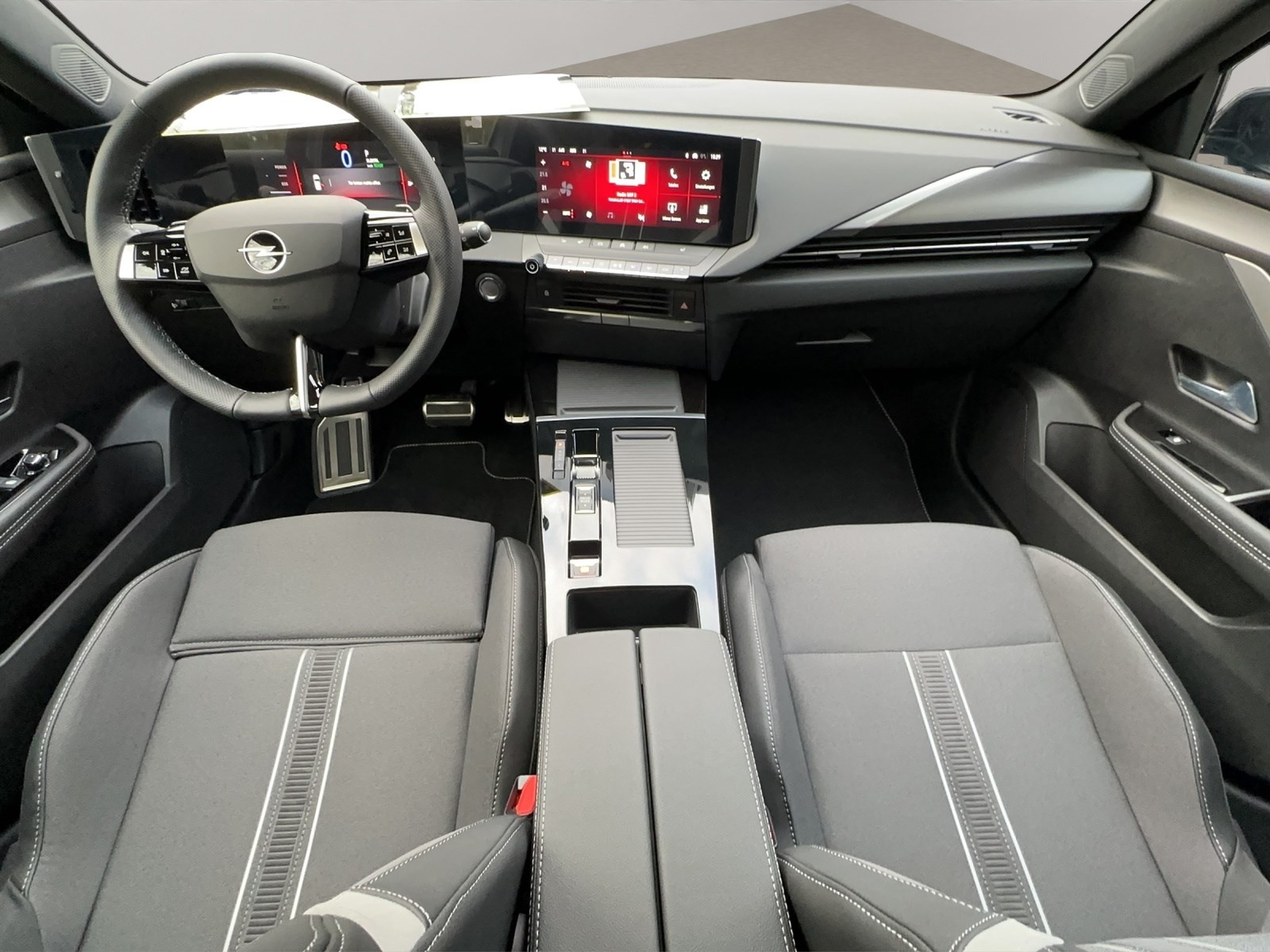 OPEL Astra L 1.6 Turbo PHEV Swiss Plus HYBRID