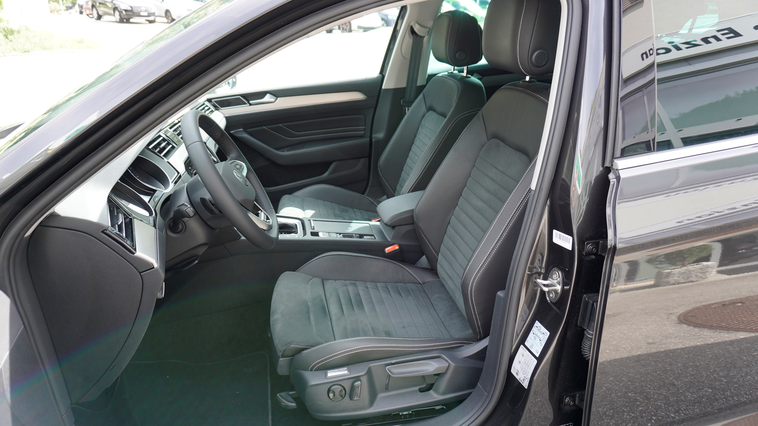 VW Passat 2.0 TDI BMT Elegance 4Motion DSG