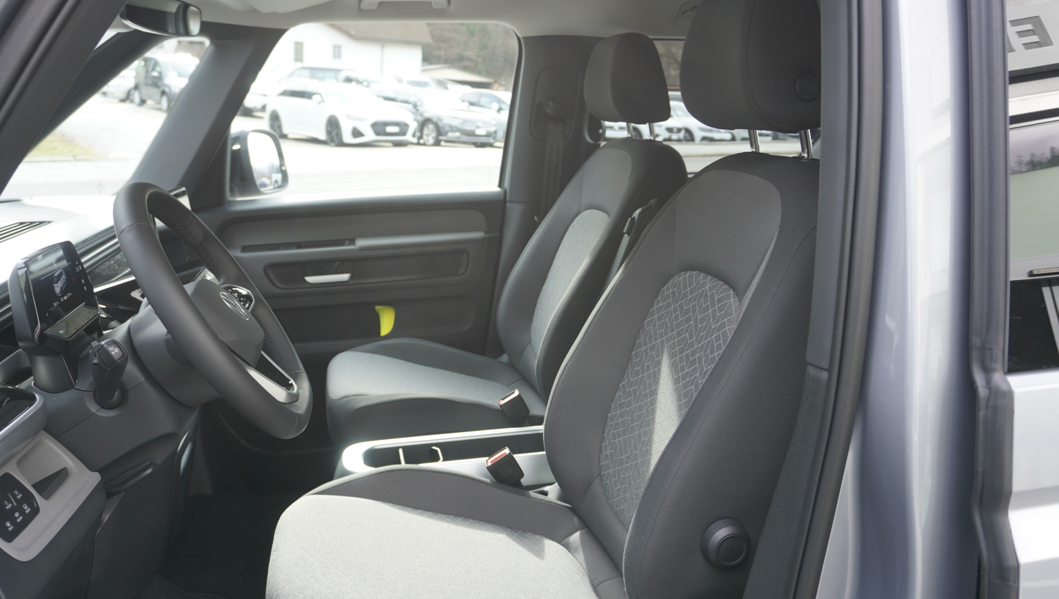 VW ID.Buzz Pro