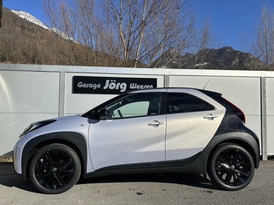 TOYOTA Aygo X 1.0 VVT-i JBL CVT