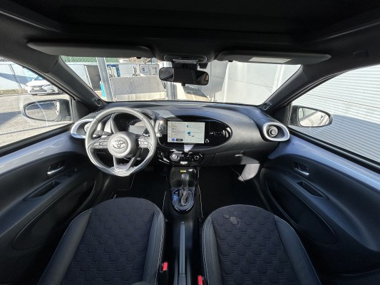 TOYOTA Aygo X 1.0 VVT-i JBL CVT