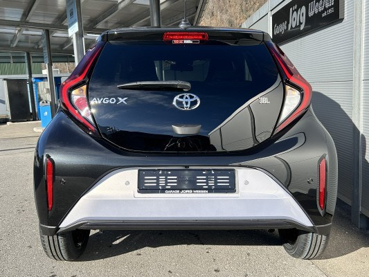 TOYOTA Aygo X 1.0 VVT-i JBL CVT