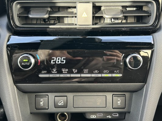 TOYOTA Yaris Cross 1.5 Trend AWD