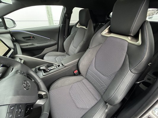 TOYOTA C-HR 2.0 HSD CVTStyle 4WD
