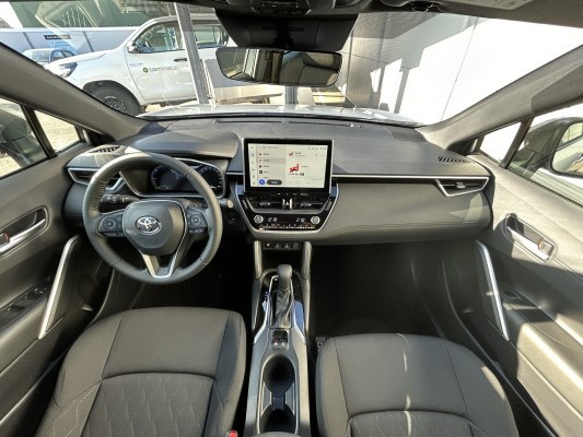 TOYOTA Corolla Cross 4WD Comfort