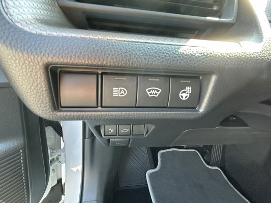 TOYOTA Prius 2.0 VVT-i PiH Style