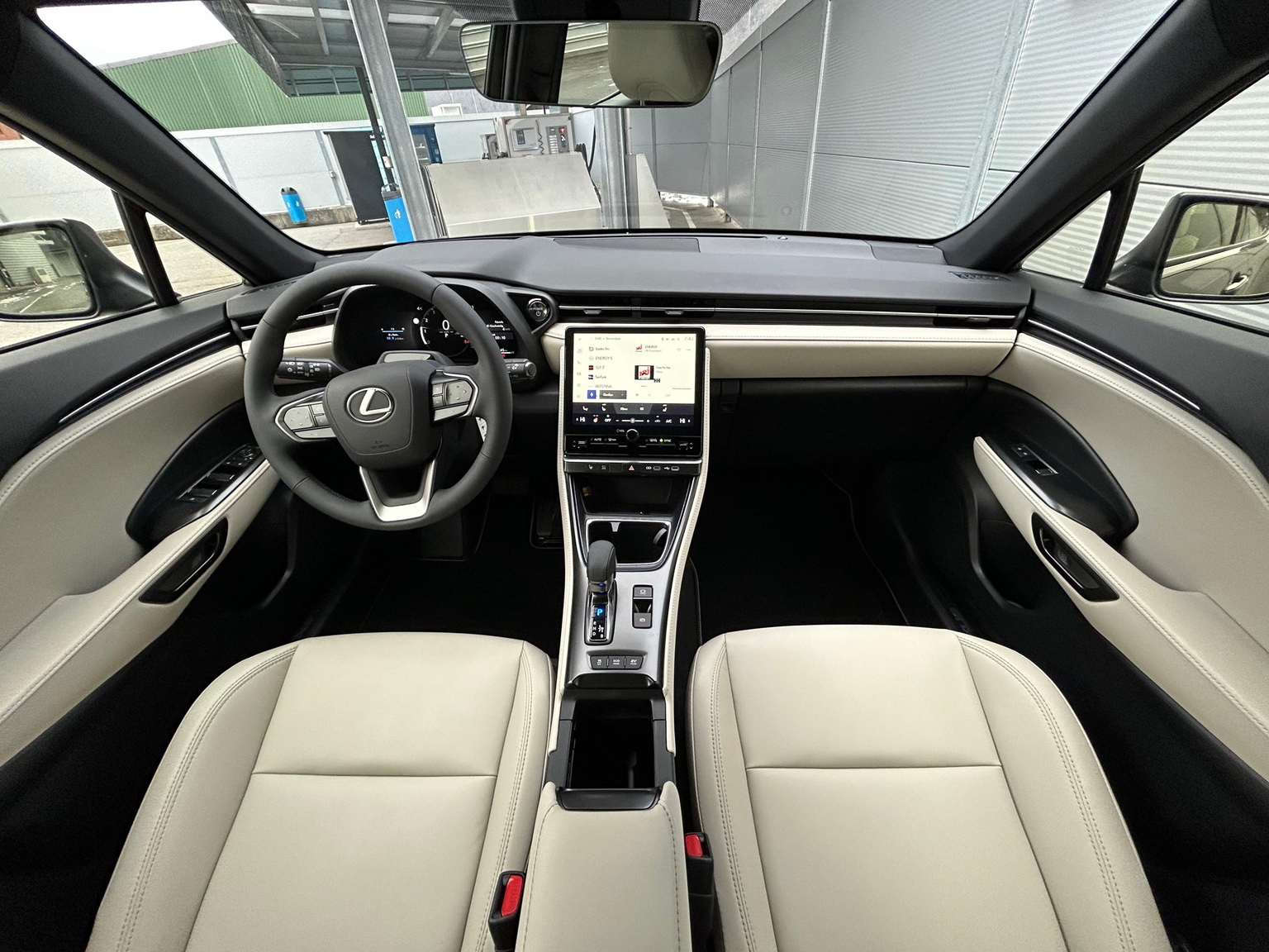 LEXUS LBX 1.5 Hybrid Elegant AWD
