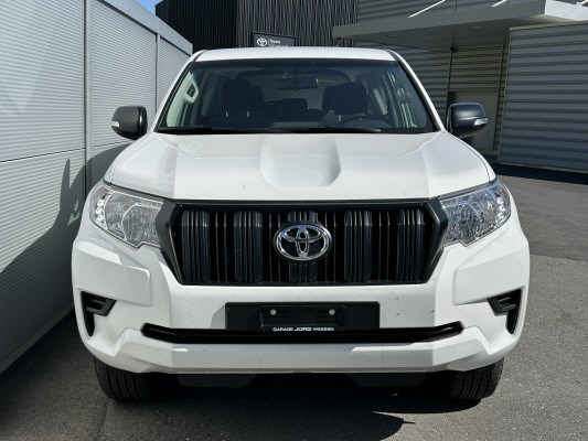 TOYOTA LandCruiser 2.8TD Active