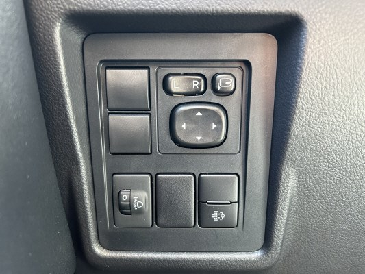 TOYOTA LandCruiser 2.8TD Active