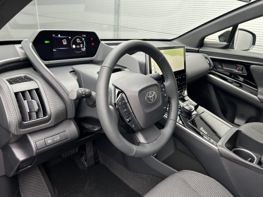 TOYOTA bZ4X Style 71,4 kWh 4WD