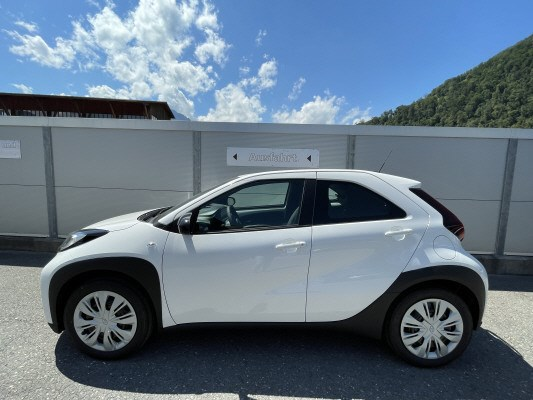 TOYOTA Aygo X 1.0 VVT-i Cmf Cmf