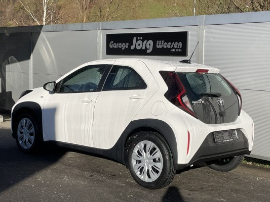 TOYOTA Aygo X 1.0 VVT-i Cmf Cmf