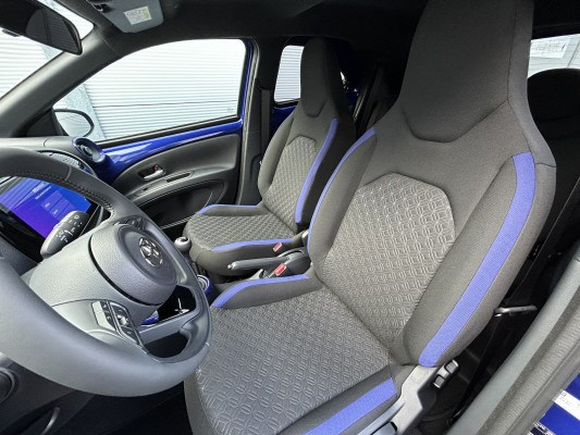 TOYOTA Aygo X 1.0 VVT-i Trend