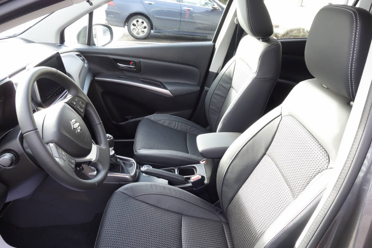 SUZUKI S-Cross 1.4 T Compact Top Hybrid 4x4