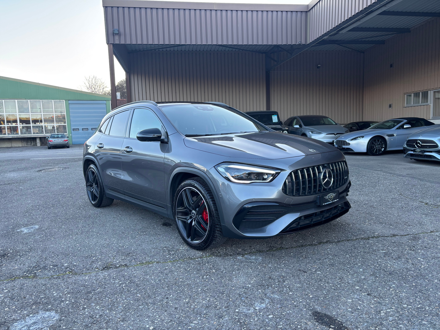 MERCEDES-BENZ GLA 35 AMG 4Matic 8G-Speedshift DCT