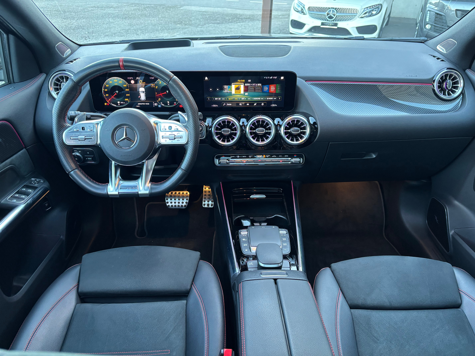 MERCEDES-BENZ GLA 35 AMG 4Matic 8G-Speedshift DCT