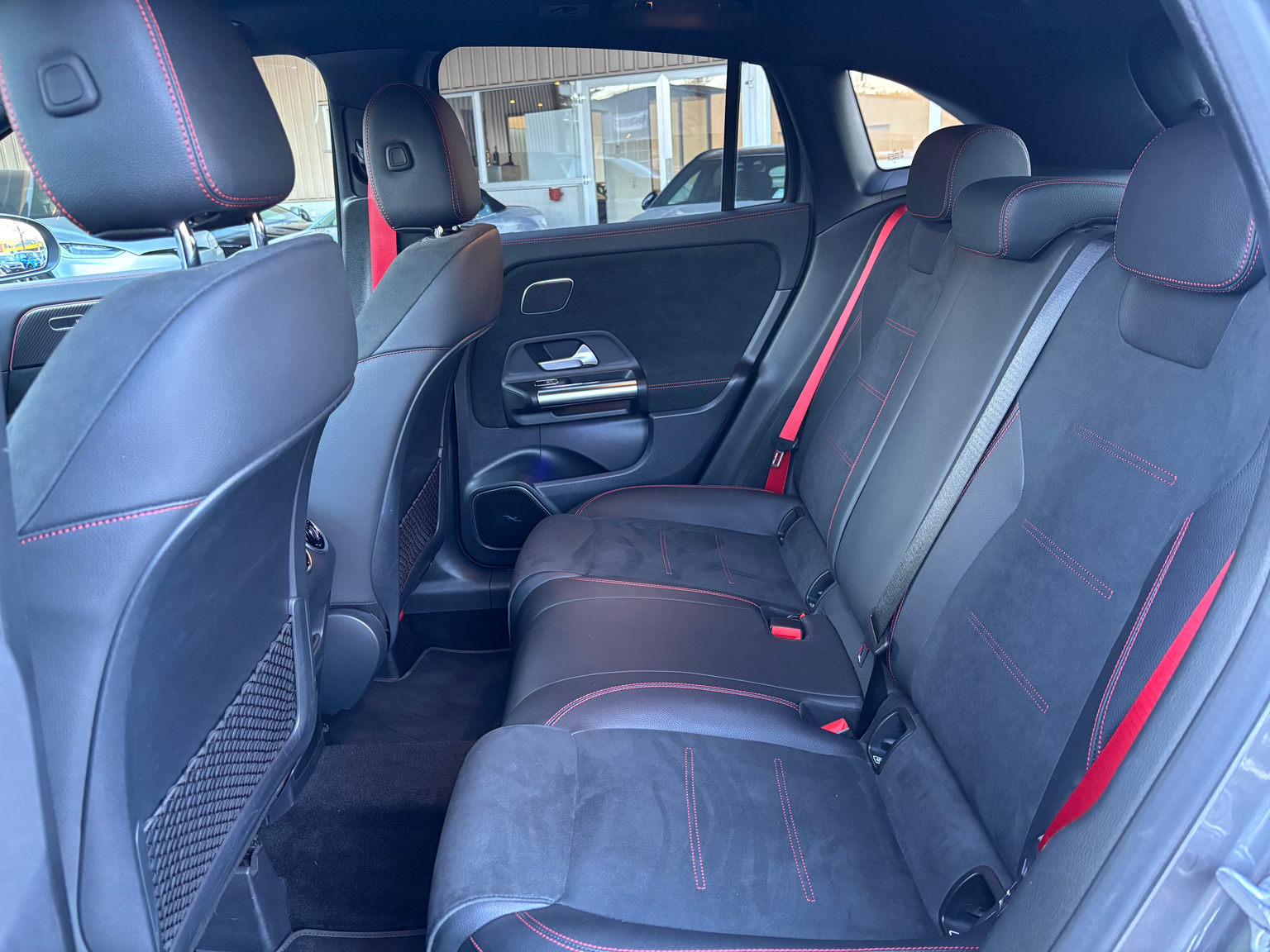 MERCEDES-BENZ GLA 35 AMG 4Matic 8G-Speedshift DCT