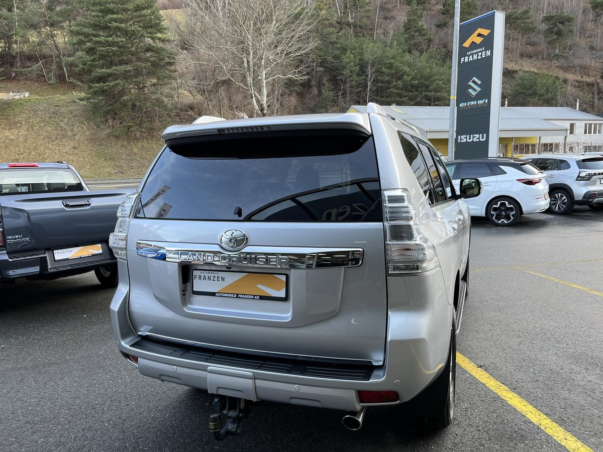 TOYOTA Land Cruiser 2.8 D Linea Sol
