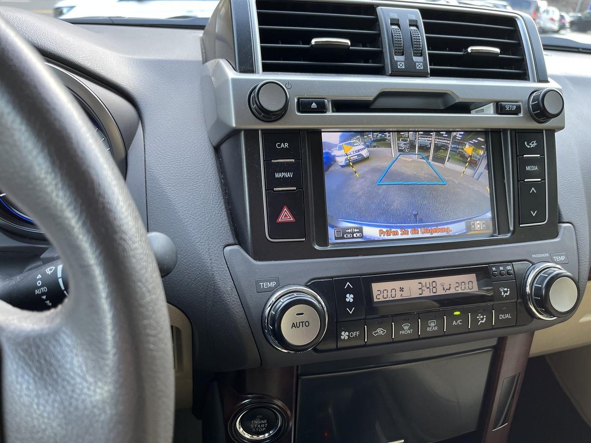 TOYOTA Land Cruiser 2.8 D Linea Sol