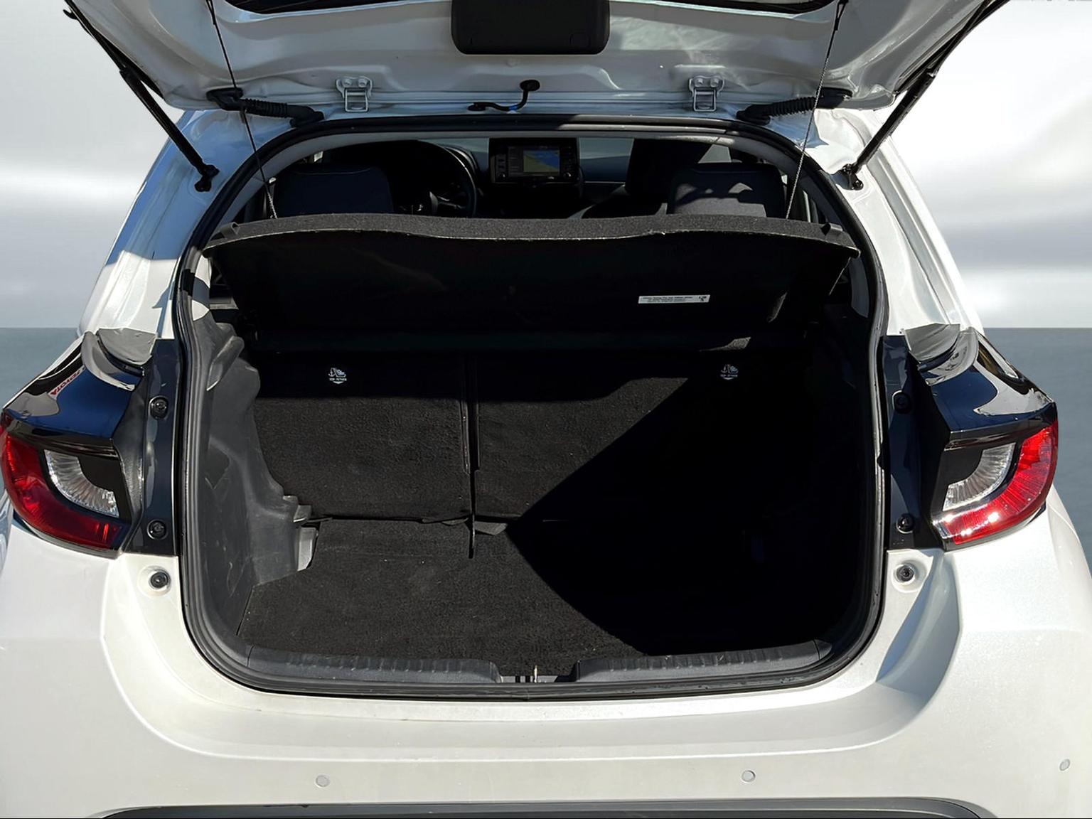 TOYOTA Yaris 1.5 Comfort e-CVT