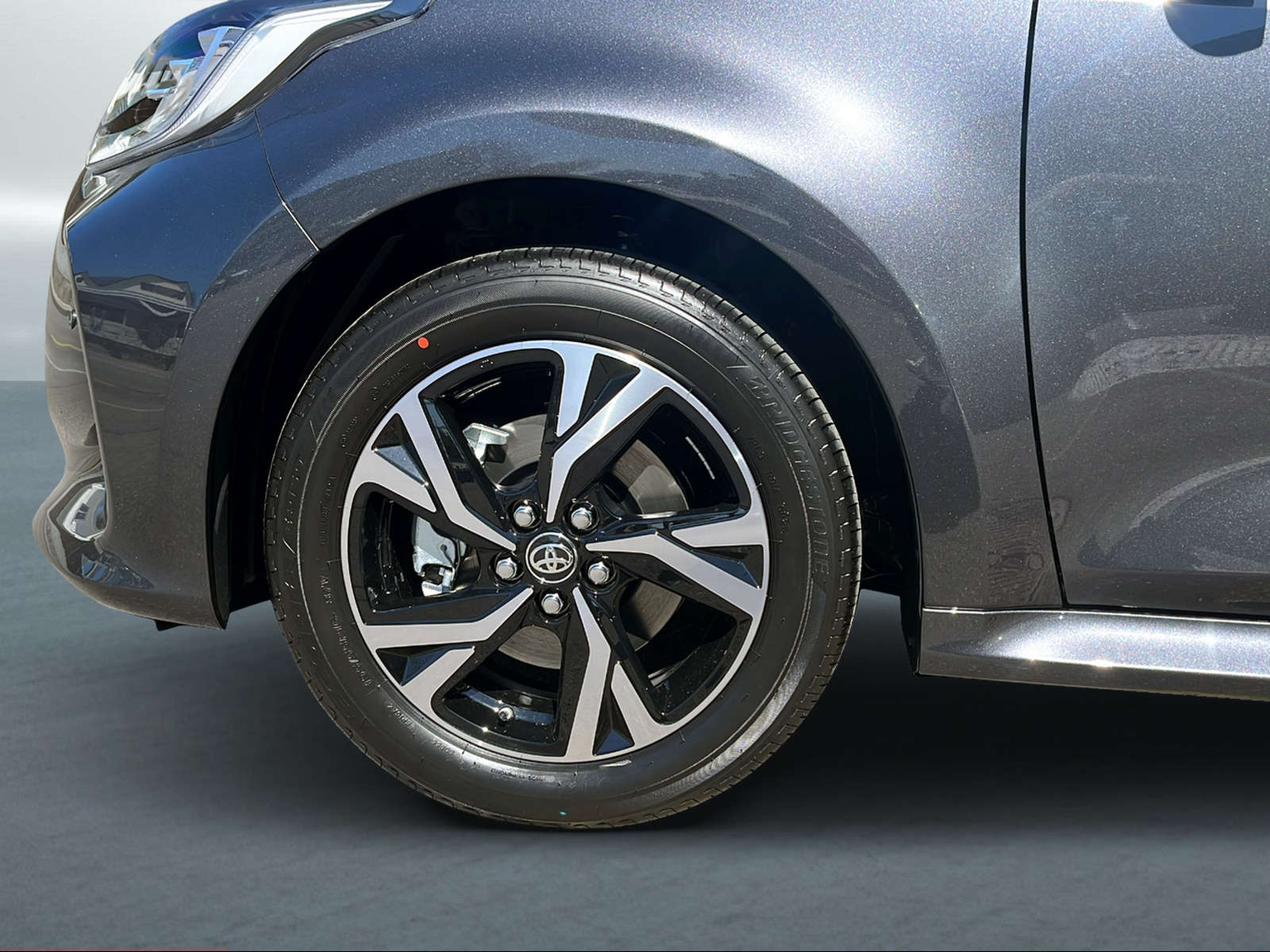 TOYOTA Yaris 1.5 Trend e-CVT