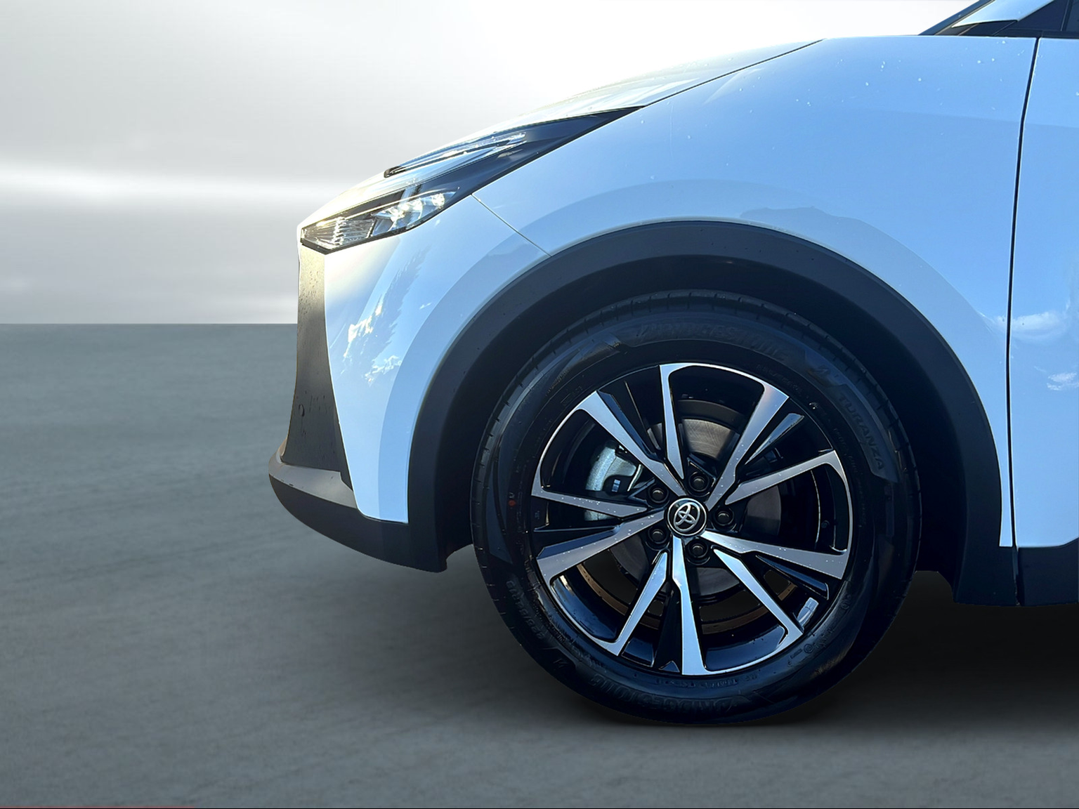 TOYOTA C-HR 1.8 HSD CVT Trend