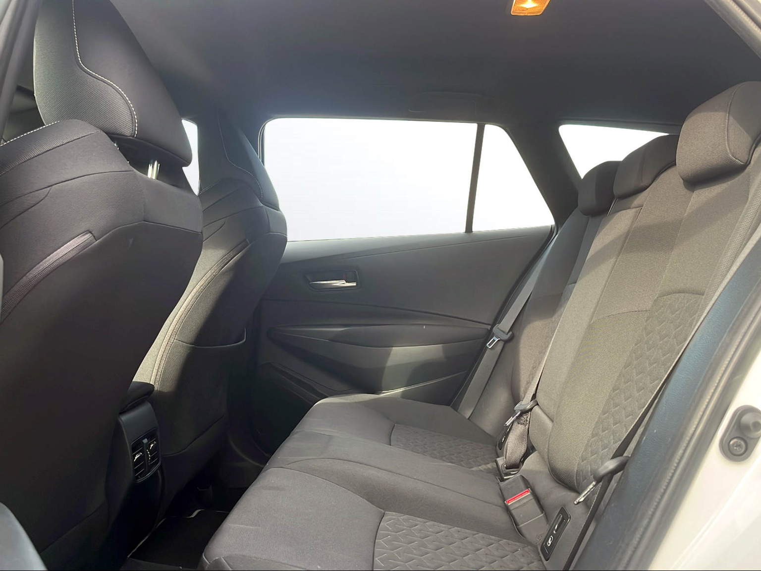 TOYOTA Corolla Touring Sports 1.8 HSD Comfort e-CVT