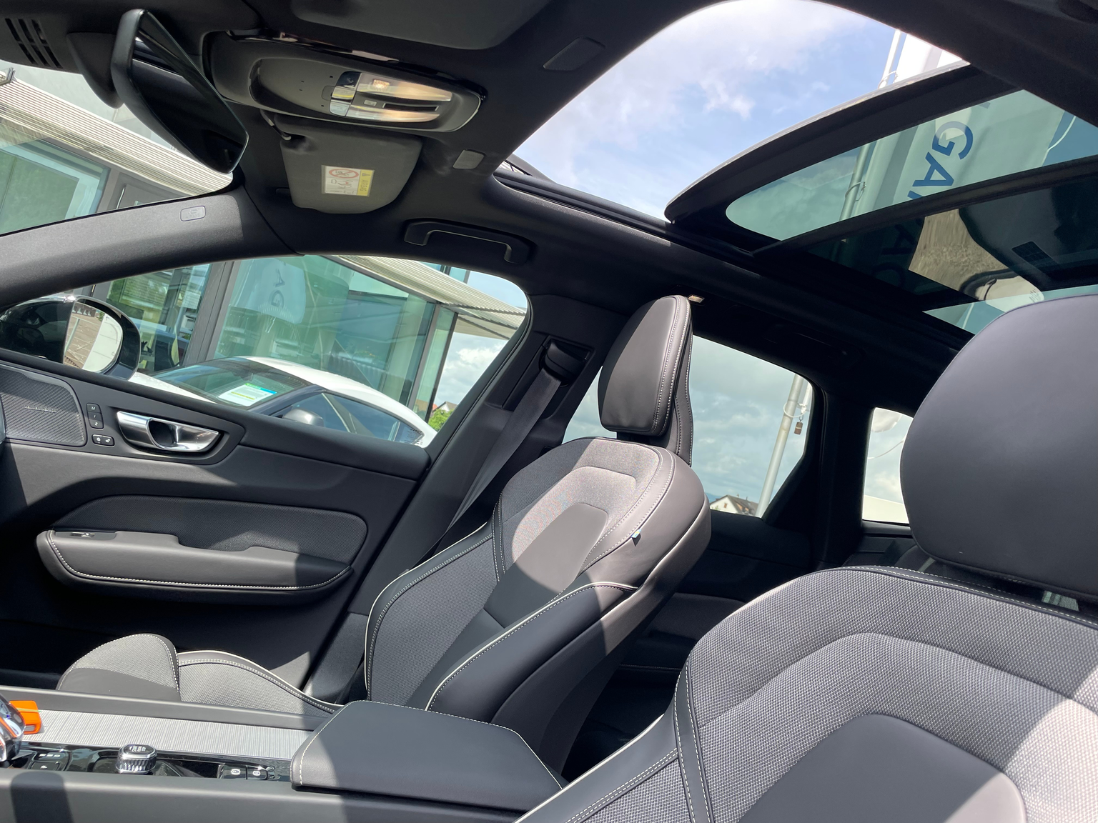 VOLVO XC60 T6 eAWD Xcentric