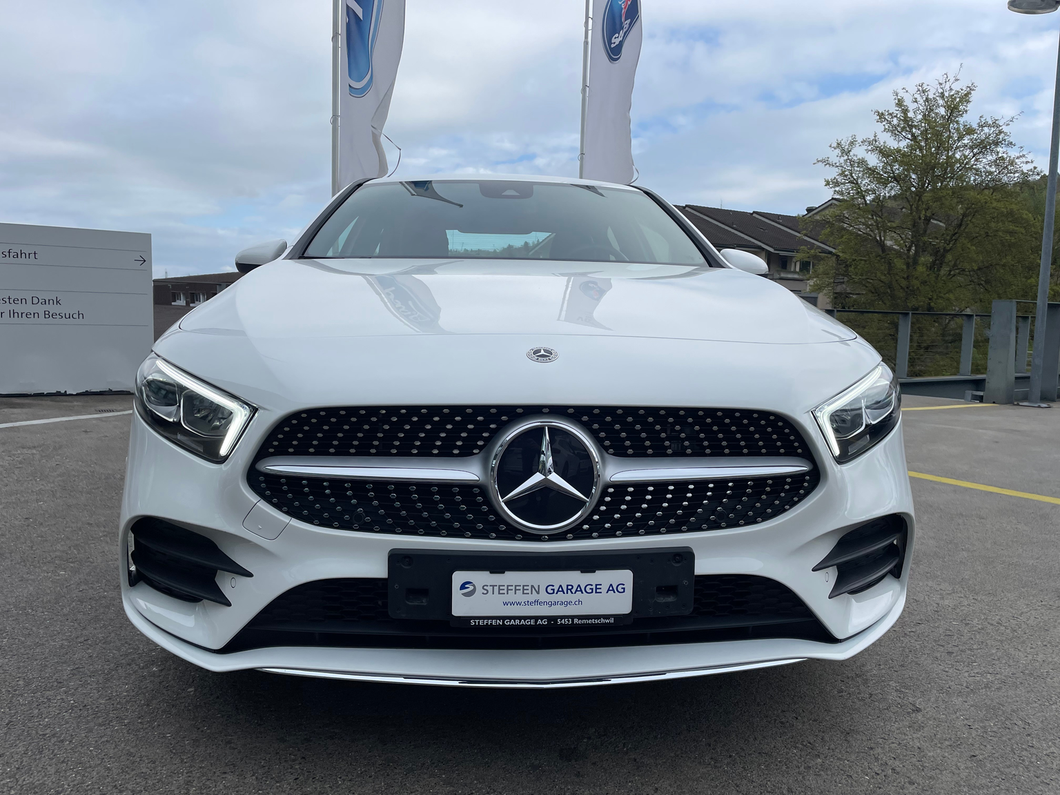 MERCEDES-BENZ A 250e AMG Line