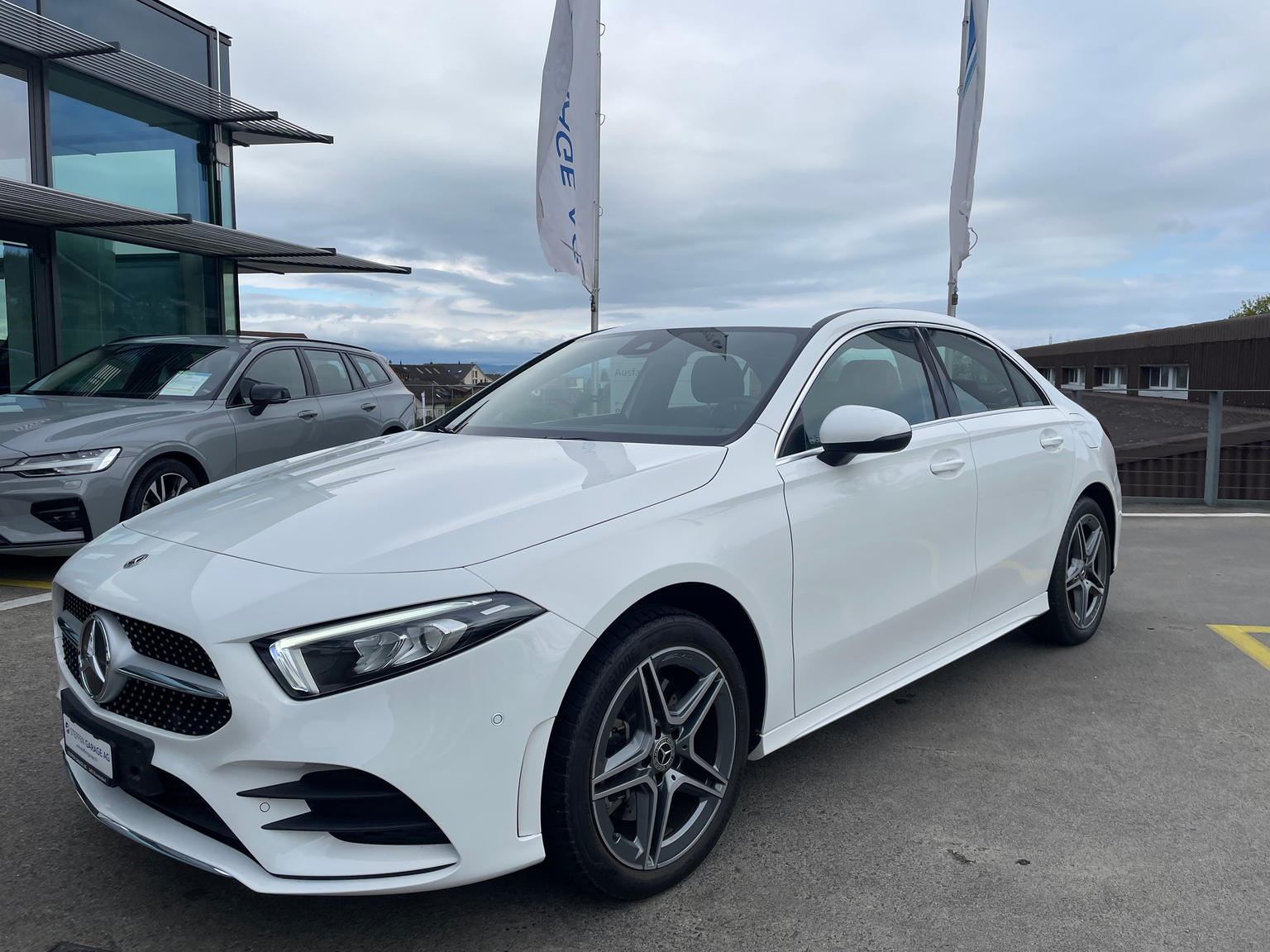 MERCEDES-BENZ A 250e AMG Line
