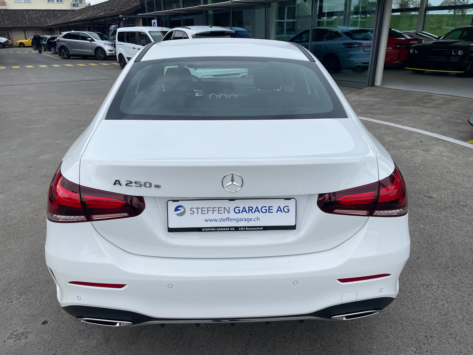 MERCEDES-BENZ A 250e AMG Line