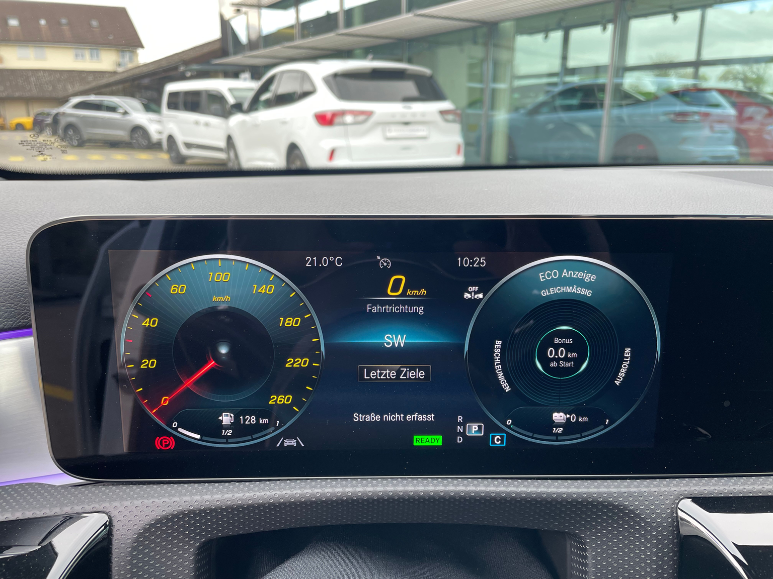 MERCEDES-BENZ A 250e AMG Line