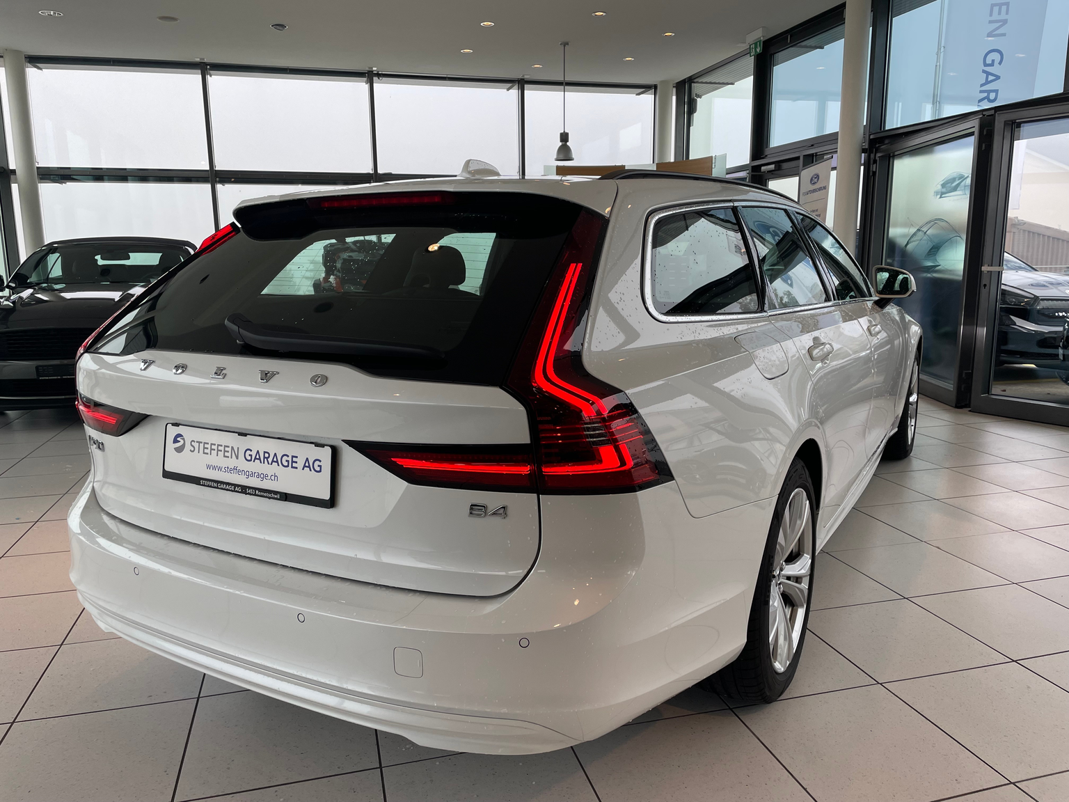 VOLVO V90 B4 MHD Core