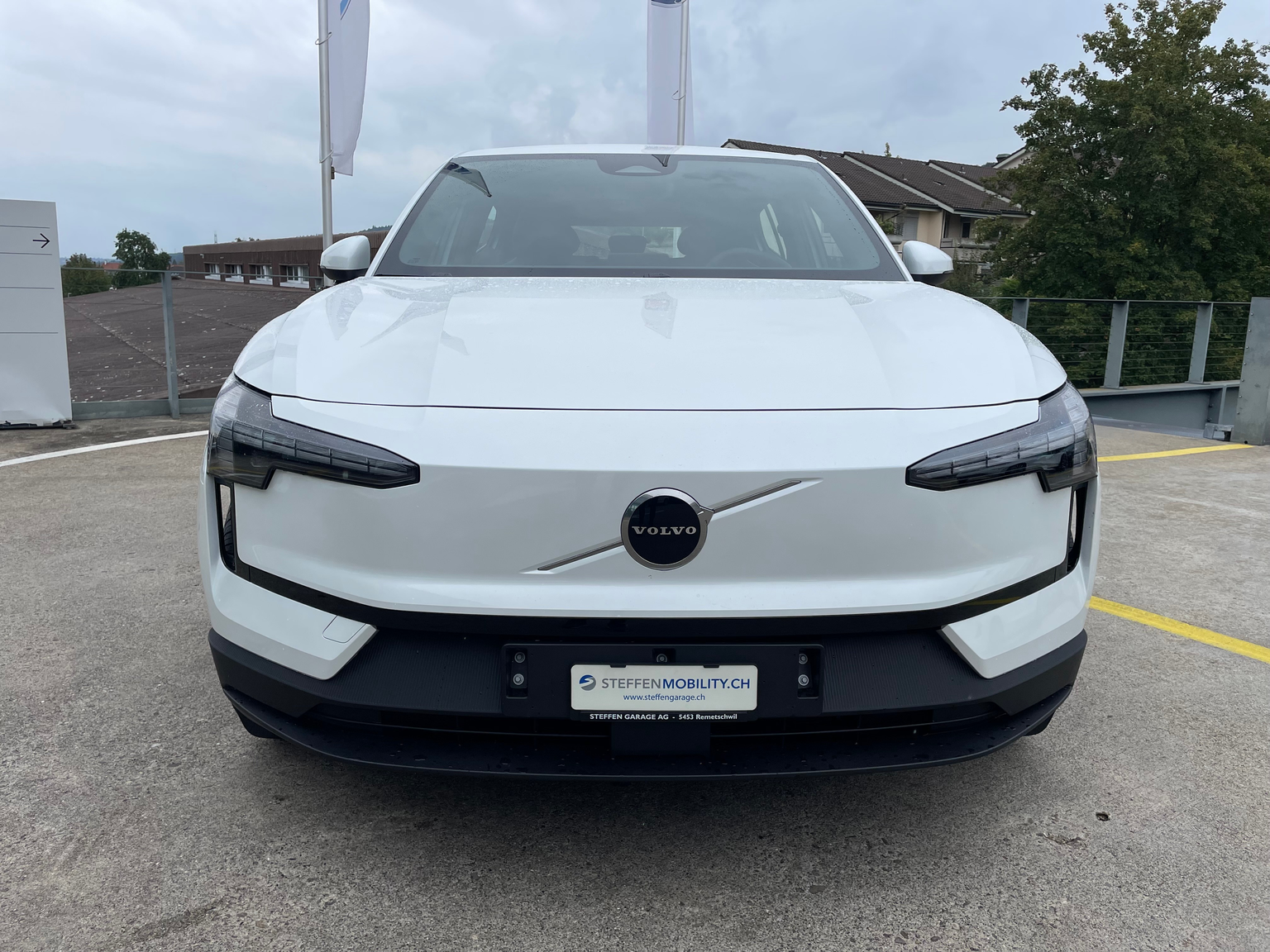 VOLVO EX30 E40 51kWh Core