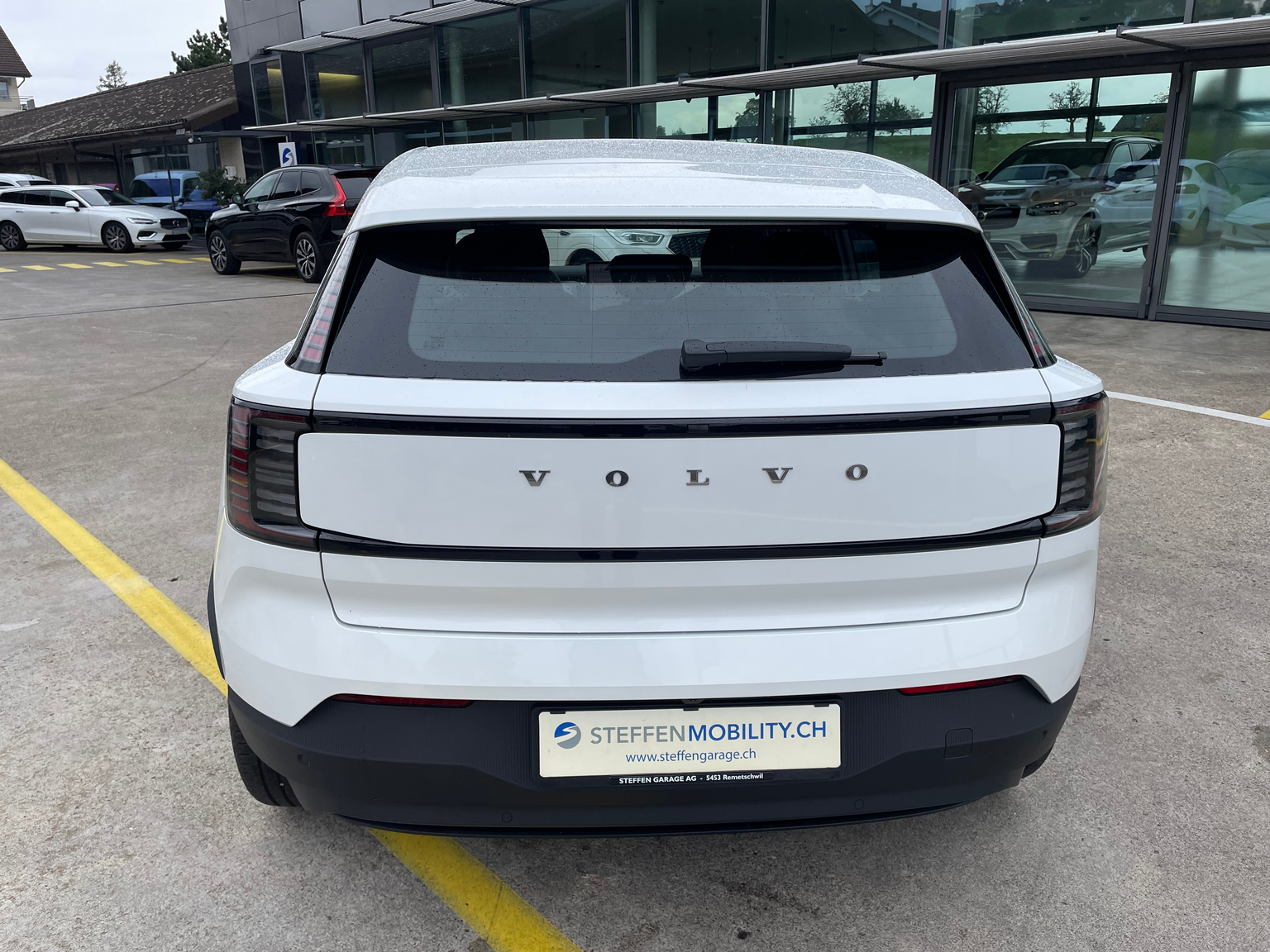 VOLVO EX30 E40 51kWh Core