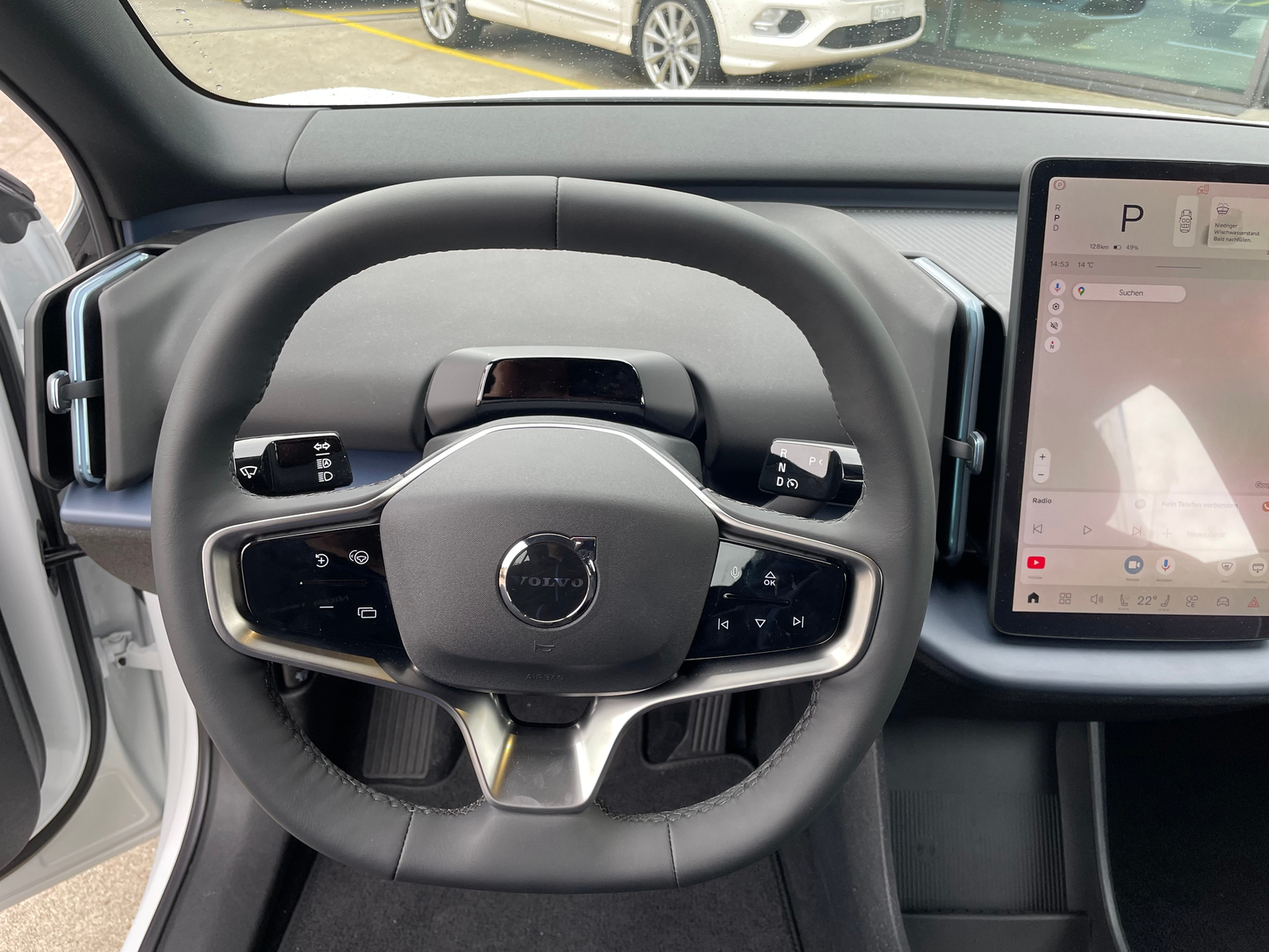VOLVO EX30 E40 51kWh Core